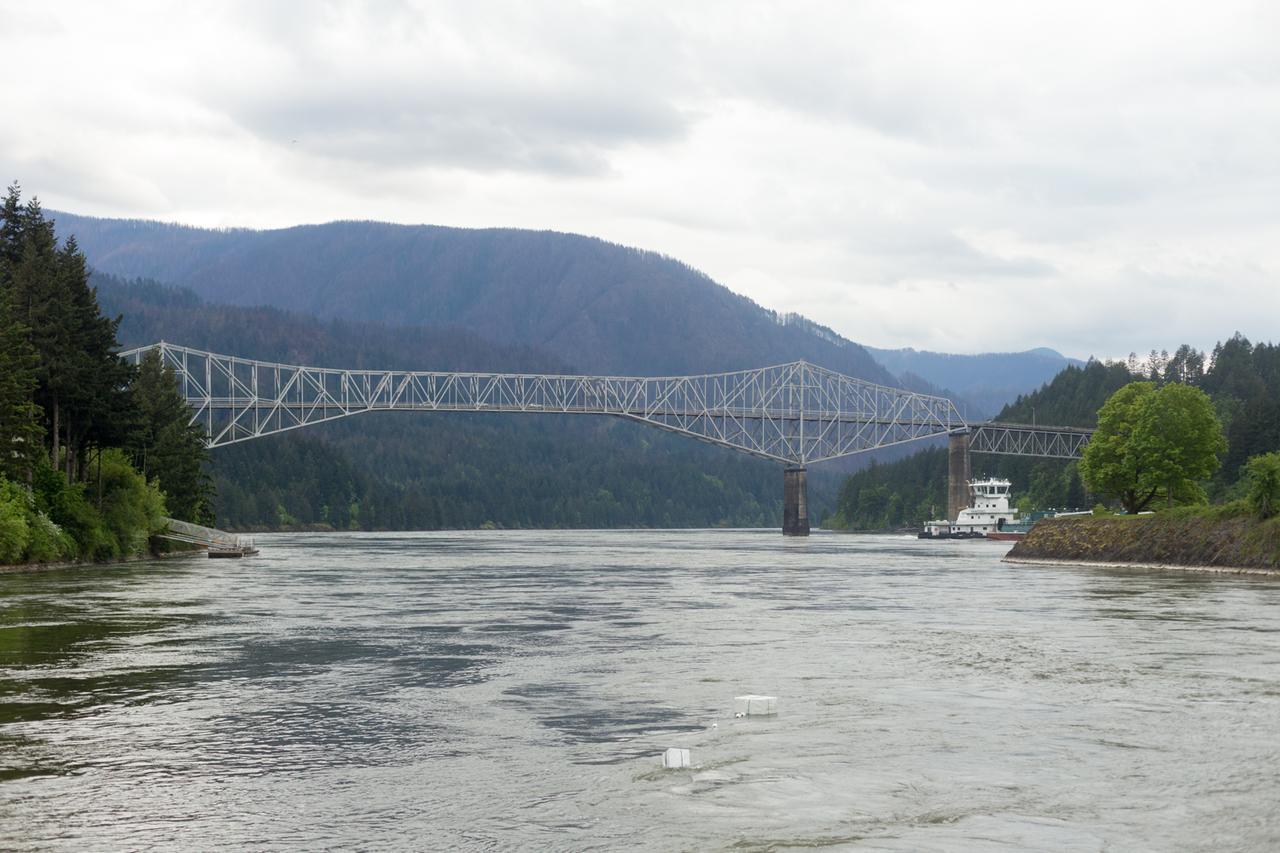 Columbia Gorge Inn Cascade Locks Zewnętrze zdjęcie