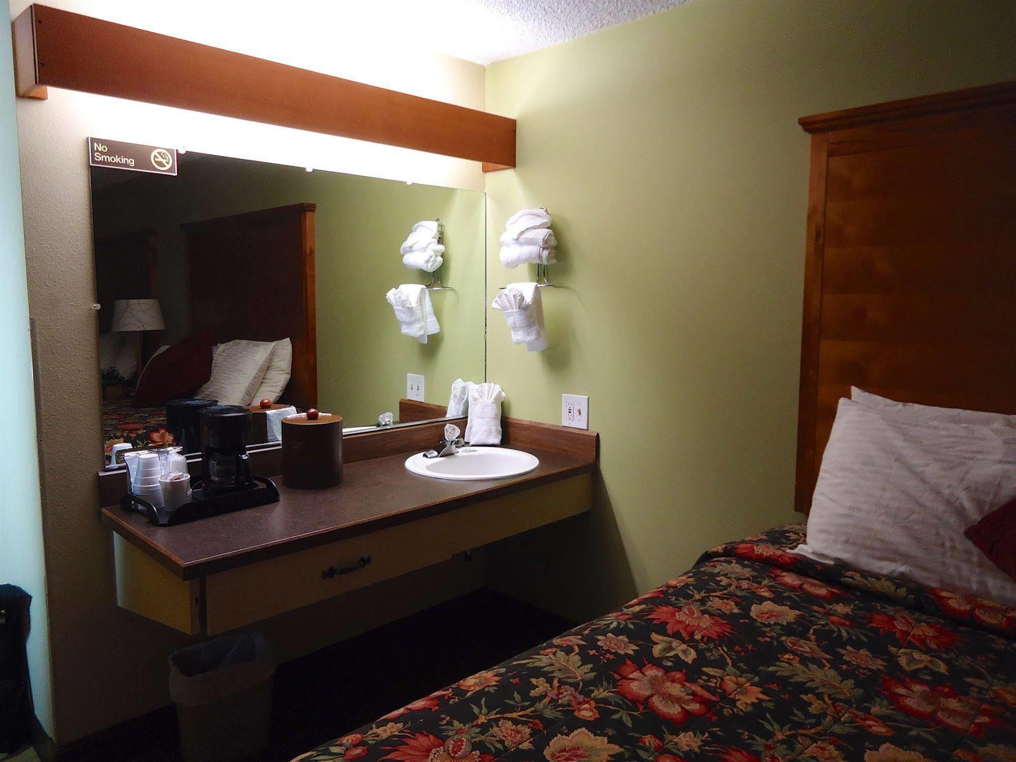 Columbia Gorge Inn Cascade Locks Zewnętrze zdjęcie